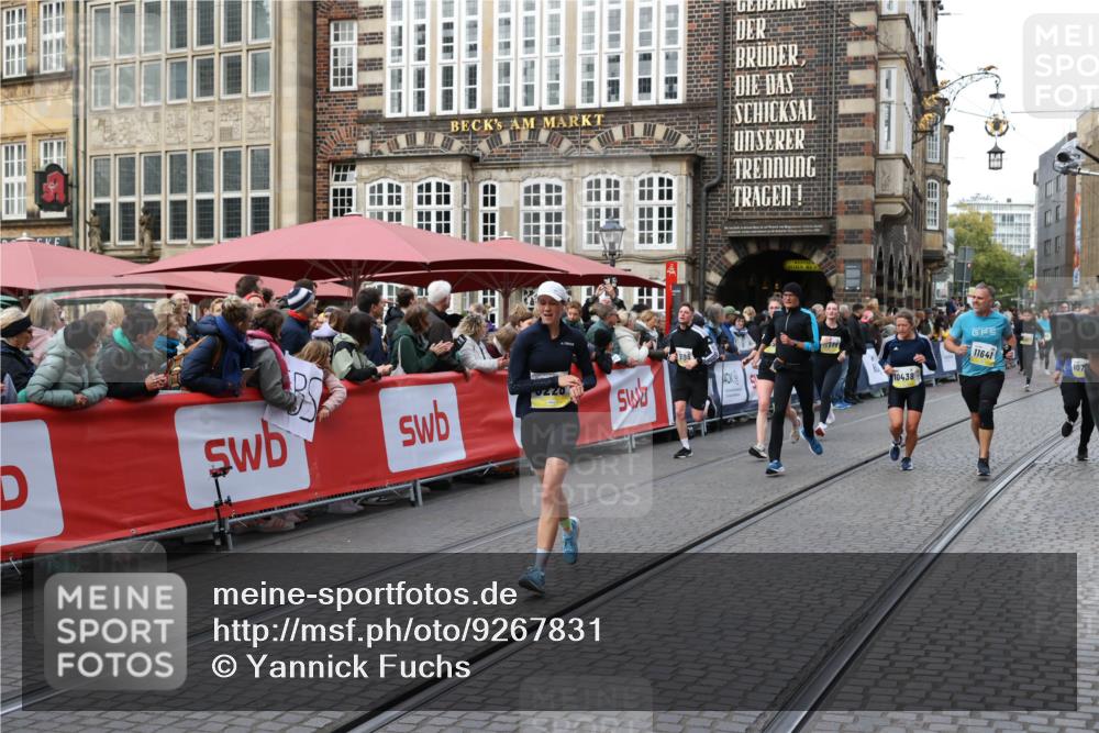 05.10.2025 - 20. swb-Marathon Bremen Yannick Fuchs http://msf.ph/oto/9267831 05.10.2025 10:52:14 Ziel 9196, 9226, 9939, 10240, 10438, 10727, 10977, 11273, 11641 meine-sportfotos.de