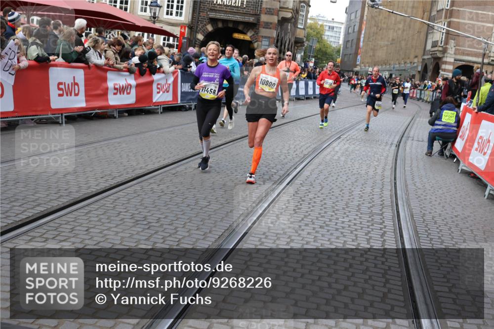 05.10.2025 - 20. swb-Marathon Bremen Yannick Fuchs http://msf.ph/oto/9268226 05.10.2025 10:52:21 Ziel 9196, 9226, 9852, 9955, 10038, 10240, 10438, 10668, 10727, 10900, 10927, 10942, 11458, 11491, 11641 meine-sportfotos.de