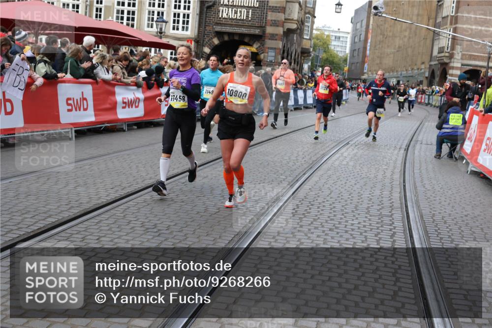 05.10.2025 - 20. swb-Marathon Bremen Yannick Fuchs http://msf.ph/oto/9268266 05.10.2025 10:52:22 Ziel 9196, 9226, 9852, 9955, 10038, 10240, 10438, 10668, 10727, 10900, 10927, 10942, 11128, 11458, 11491, 11641 meine-sportfotos.de