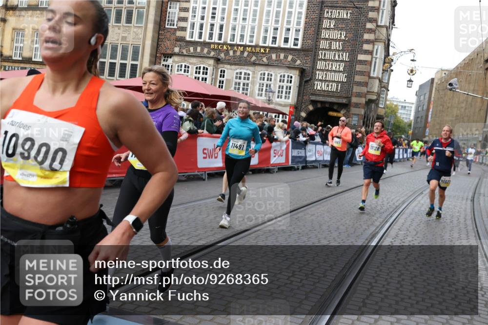 05.10.2025 - 20. swb-Marathon Bremen Yannick Fuchs http://msf.ph/oto/9268365 05.10.2025 10:52:23 Ziel 9196, 9852, 9955, 9987, 10038, 10240, 10438, 10668, 10727, 10900, 10927, 10942, 11128, 11458, 11491, 11641 meine-sportfotos.de