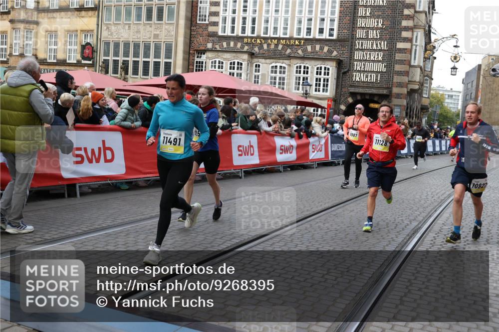 05.10.2025 - 20. swb-Marathon Bremen Yannick Fuchs http://msf.ph/oto/9268395 05.10.2025 10:52:24 Ziel 9196, 9852, 9955, 9987, 10038, 10240, 10438, 10668, 10727, 10900, 10927, 10942, 11128, 11458, 11491, 11641 meine-sportfotos.de