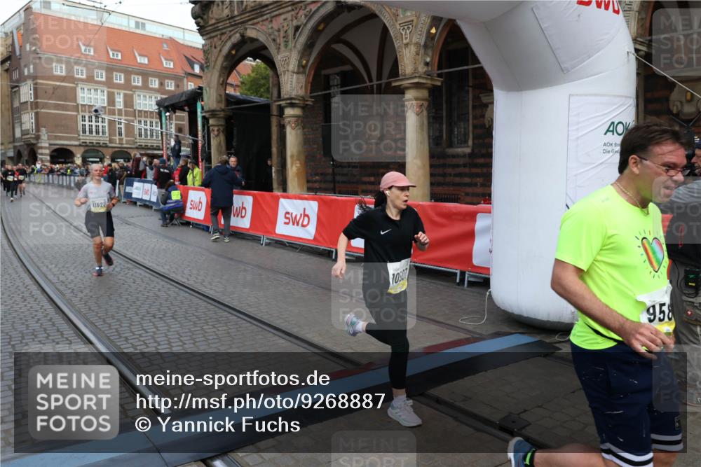 05.10.2025 - 20. swb-Marathon Bremen Yannick Fuchs http://msf.ph/oto/9268887 05.10.2025 10:52:30 Ziel 9172, 9584, 9955, 9987, 10507, 10719, 10927, 11128, 11458, 11491, 11528, 11665 meine-sportfotos.de