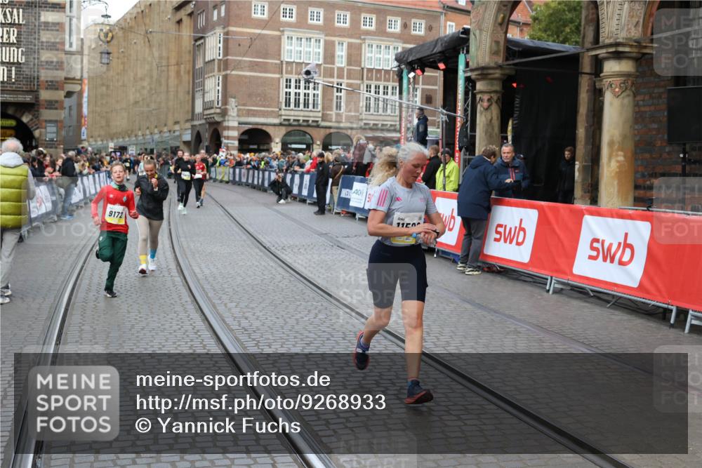 05.10.2025 - 20. swb-Marathon Bremen Yannick Fuchs http://msf.ph/oto/9268933 05.10.2025 10:52:31 Ziel 9172, 9584, 9955, 9987, 10241, 10507, 10719, 10927, 11128, 11491, 11528, 11665 meine-sportfotos.de