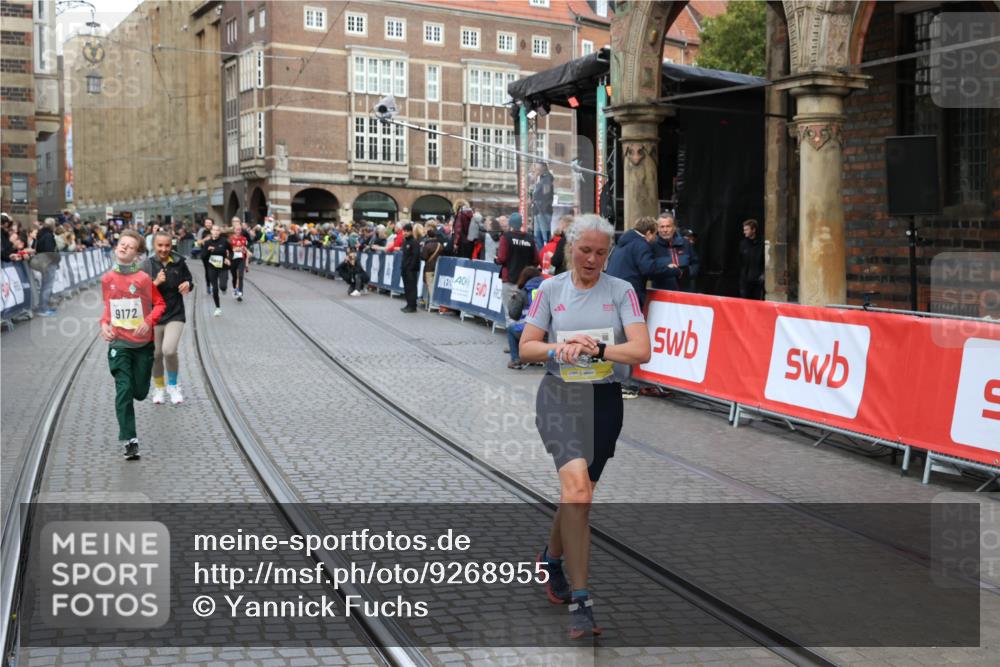 05.10.2025 - 20. swb-Marathon Bremen Yannick Fuchs http://msf.ph/oto/9268955 05.10.2025 10:52:31 Ziel 9172, 9584, 9955, 9987, 10241, 10507, 10719, 10927, 11128, 11491, 11528, 11665 meine-sportfotos.de