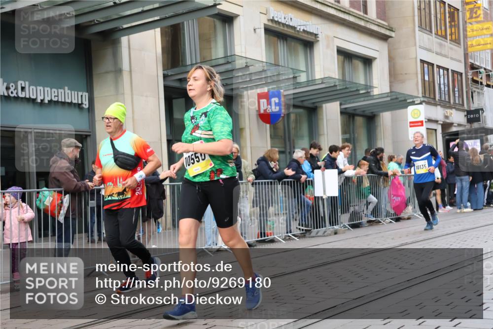 05.10.2025 - 20. swb-Marathon Bremen Strokosch-Dieckow http://msf.ph/oto/9269180 05.10.2025 11:07:28 Ziel 8123, 9212, 9306, 9615, 10135, 10365, 10366, 10550, 10650, 10706, 10749, 10782, 10783, 11677, 8123, 9212, 9306, 9615, 10135, 10365, 10366, 10550, 10650, 10706, 10749, 10782, 10783, 11677 meine-sportfotos.de