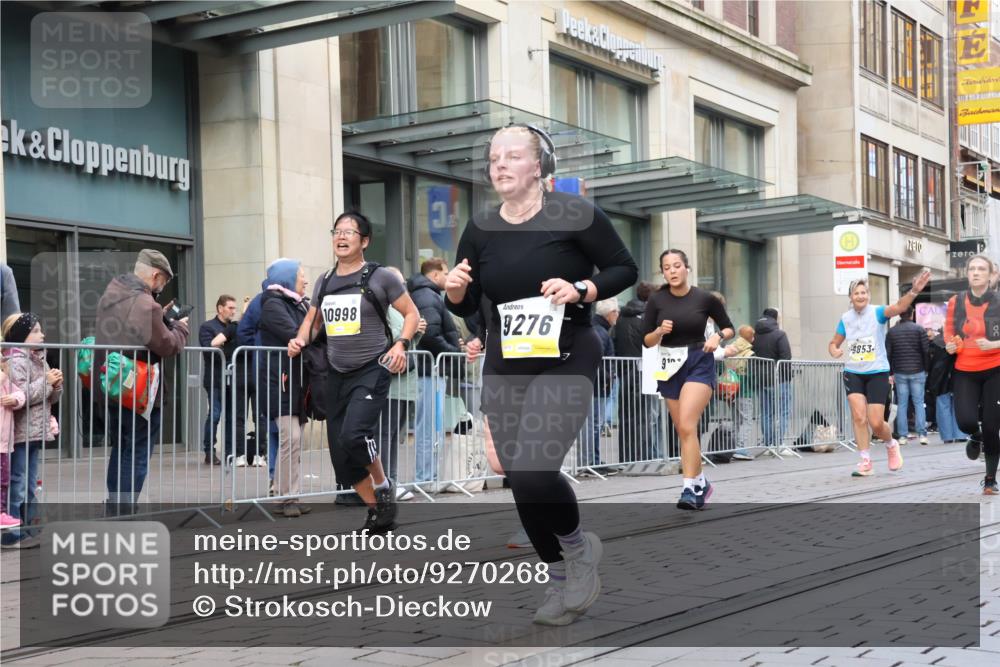 05.10.2025 - 20. swb-Marathon Bremen Strokosch-Dieckow http://msf.ph/oto/9270268 05.10.2025 11:08:23 Ziel 7069, 7706, 9184, 9191, 9274, 9276, 9481, 9589, 9721, 9853, 9982, 10051, 10134, 10212, 10567, 10787, 10859, 10939, 10998, 11028, 11073, 11076, 11242, 11479, 11590, 7069, 7706, 9184, 9191, 9274, 9276, 9481, 9589, 9721, 9853, 9982, 10051, 10134, 10212, 10567, 10787, 10859, 10939, 10998, 11028, 11073, 11076, 11242, 11479, 11590 meine-sportfotos.de