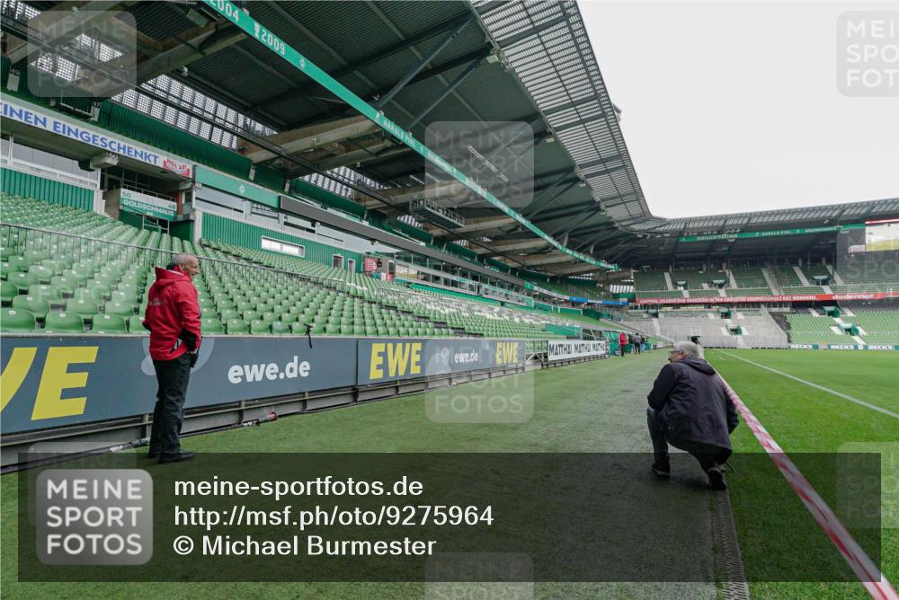 05.10.2025 - 20. swb-Marathon Bremen Michael Burmester http://msf.ph/oto/9275964 05.10.2025 10:16:35 Laufen im Stadion 2, 33 meine-sportfotos.de