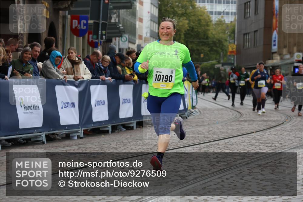 05.10.2025 - 20. swb-Marathon Bremen Strokosch-Dieckow http://msf.ph/oto/9276509 05.10.2025 11:12:42 Ziel 10190, 11285 meine-sportfotos.de