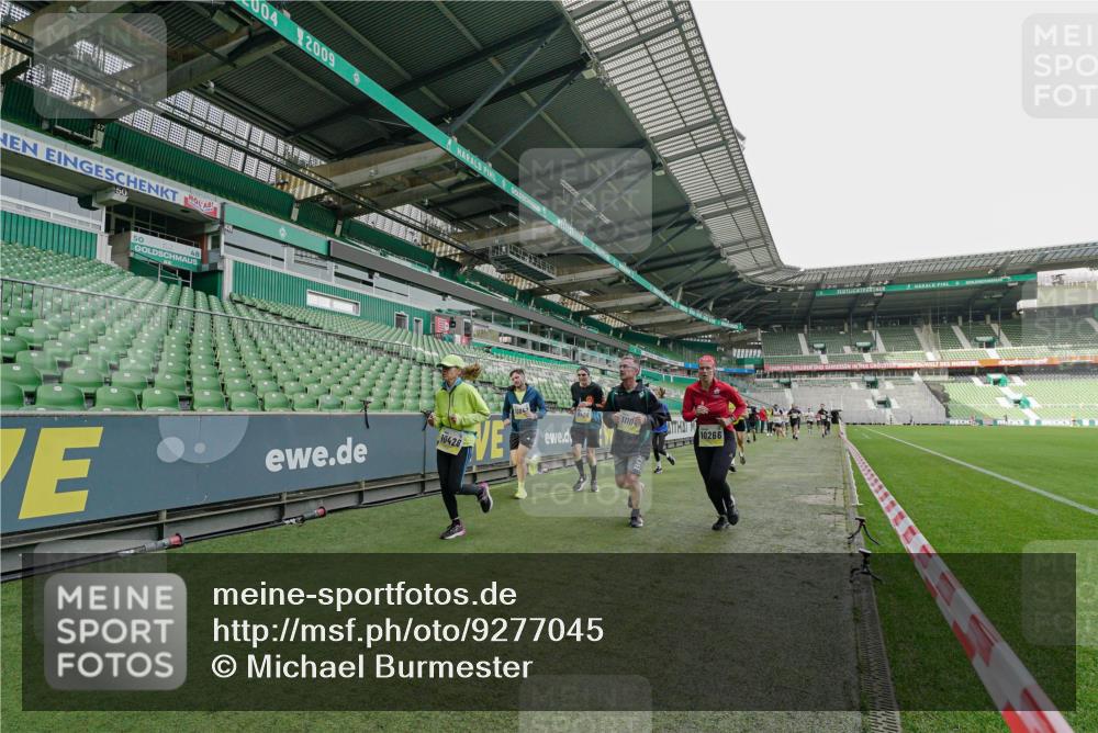 05.10.2025 - 20. swb-Marathon Bremen Michael Burmester http://msf.ph/oto/9277045 05.10.2025 10:28:20 Laufen im Stadion 1138, 7414, 9200, 9206, 9207, 9216, 9222, 9223, 9244, 9293, 9298, 9366, 9377, 9397, 9406, 9413, 9546, 9562, 9665, 9706, 9810, 9955, 10047, 10109, 10177, 10211, 10266, 10268, 10303, 10319, 10350, 10382, 10428, 10509, 10519, 10661, 10667, 10676, 10688, 10789, 10850, 10858, 10875, 10931, 10953, 10973, 11104, 11167, 11189, 11244, 11248, 11268, 11299, 11327, 11330, 11357, 11462, 11498, 11513, 11561, 11579, 11628, 11705, 9339, 9670, 10452, 10637 meine-sportfotos.de