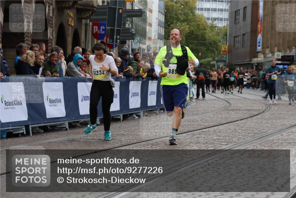 05.10.2025 - 20. swb-Marathon Bremen Strokosch-Dieckow http://msf.ph/oto/9277226 05.10.2025 11:13:13 Ziel 9891, 11332 meine-sportfotos.de