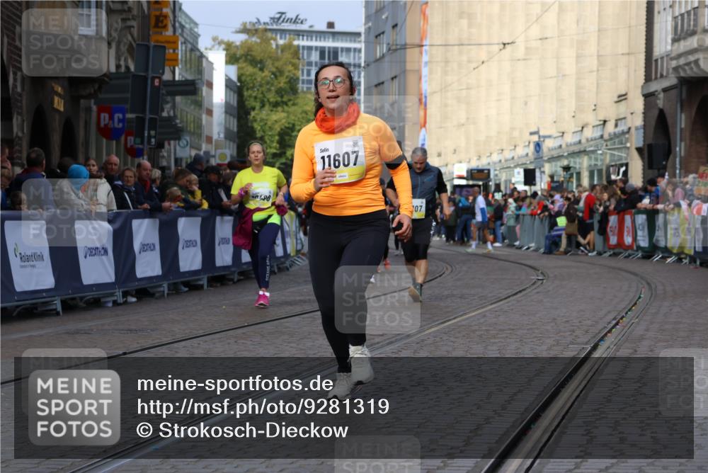 05.10.2025 - 20. swb-Marathon Bremen Strokosch-Dieckow http://msf.ph/oto/9281319 05.10.2025 11:14:57 Ziel 10496, 11107, 11345, 11607 meine-sportfotos.de