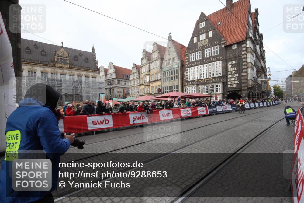 05.10.2025 - 20. swb-Marathon Bremen Yannick Fuchs http://msf.ph/oto/9288653 05.10.2025 10:32:46 Ziel  meine-sportfotos.de