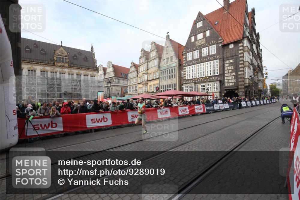 05.10.2025 - 20. swb-Marathon Bremen Yannick Fuchs http://msf.ph/oto/9289019 05.10.2025 10:40:12 Ziel 11567 meine-sportfotos.de