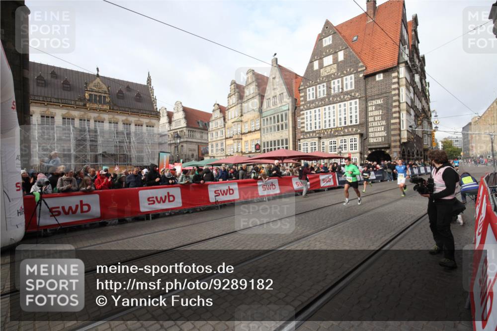 05.10.2025 - 20. swb-Marathon Bremen Yannick Fuchs http://msf.ph/oto/9289182 05.10.2025 10:42:27 Ziel 9700, 9775, 10208, 10375, 11230 meine-sportfotos.de