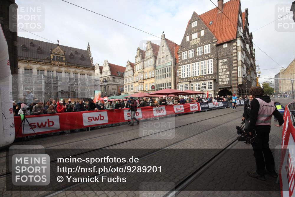 05.10.2025 - 20. swb-Marathon Bremen Yannick Fuchs http://msf.ph/oto/9289201 05.10.2025 10:42:33 Ziel 11725 meine-sportfotos.de