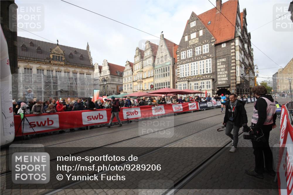 05.10.2025 - 20. swb-Marathon Bremen Yannick Fuchs http://msf.ph/oto/9289206 05.10.2025 10:42:34 Ziel 11725 meine-sportfotos.de