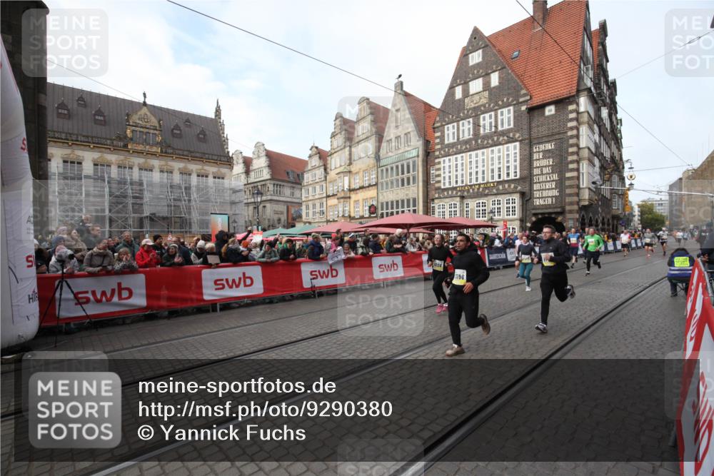 05.10.2025 - 20. swb-Marathon Bremen Yannick Fuchs http://msf.ph/oto/9290380 05.10.2025 10:49:28 Ziel 9206, 9233, 9435, 9555, 9708, 10118, 10519, 10673, 11319, 11487, 11598, 11672 meine-sportfotos.de