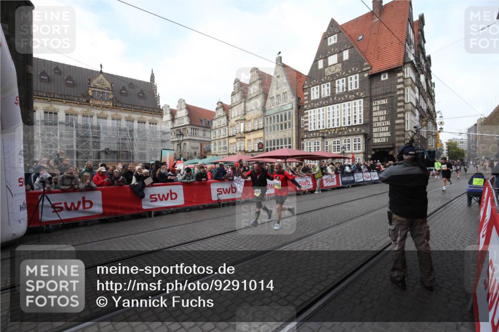 05.10.2025 - 20. swb-Marathon Bremen Yannick Fuchs http://msf.ph/oto/9291014 05.10.2025 10:51:39 Ziel 9252, 10584, 10918, 10928, 11484 meine-sportfotos.de