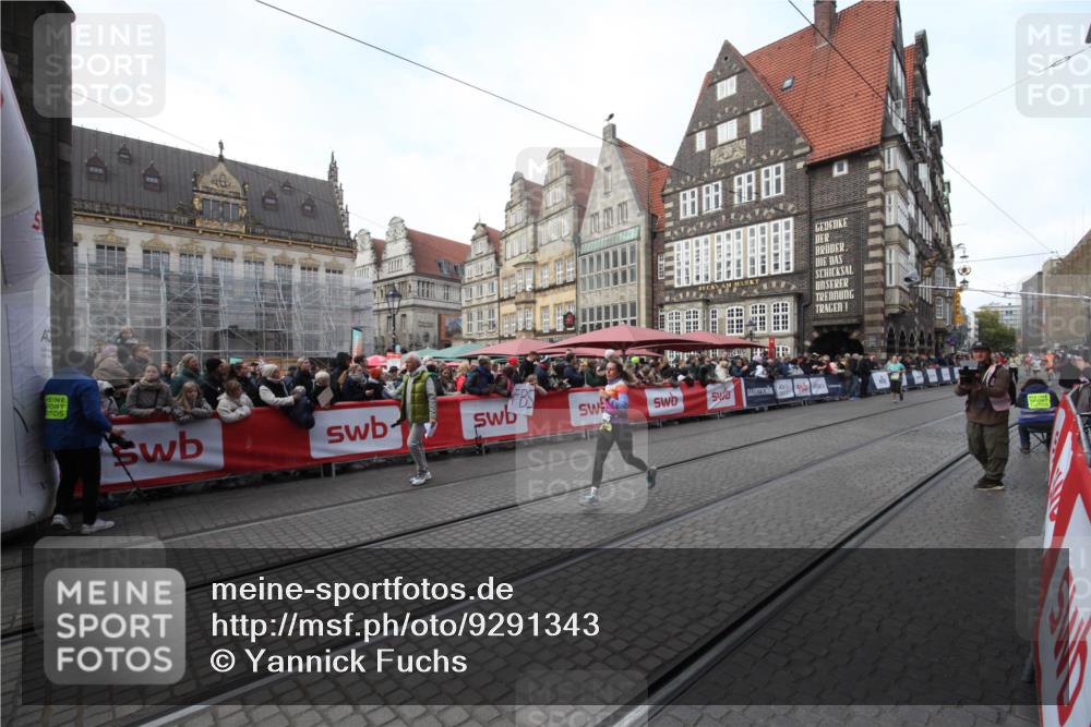 05.10.2025 - 20. swb-Marathon Bremen Yannick Fuchs http://msf.ph/oto/9291343 05.10.2025 10:52:57 Ziel 9284, 9830, 9985, 10514, 10955 meine-sportfotos.de