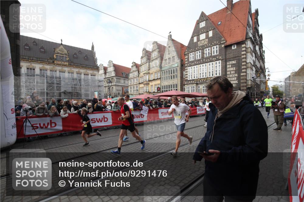 05.10.2025 - 20. swb-Marathon Bremen Yannick Fuchs http://msf.ph/oto/9291476 05.10.2025 10:53:23 Ziel 7251, 9263, 9539, 9956, 10317, 10806, 10993, 11174, 11175, 11510 meine-sportfotos.de