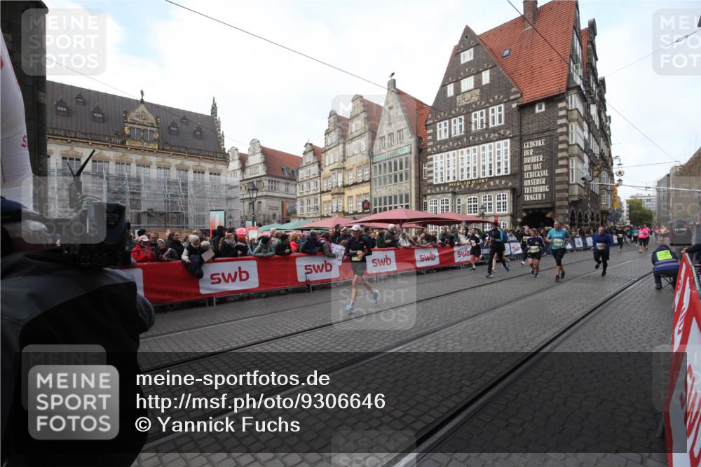 05.10.2025 - 20. swb-Marathon Bremen Yannick Fuchs http://msf.ph/oto/9306646 05.10.2025 10:52:14 Ziel 9196, 9226, 9852, 10240, 10438, 10668, 10727, 11641 meine-sportfotos.de