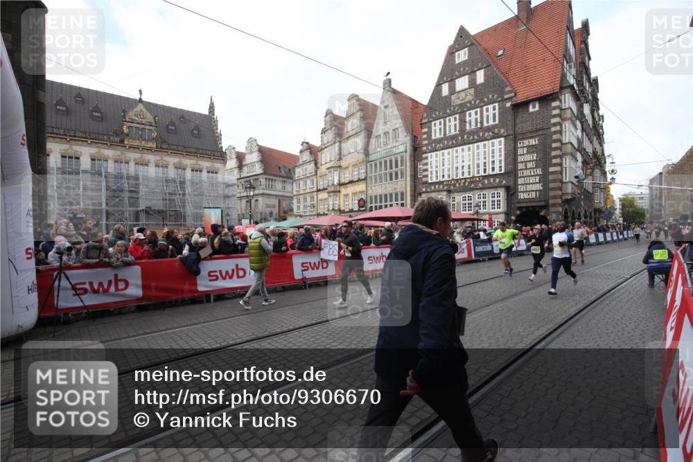 05.10.2025 - 20. swb-Marathon Bremen Yannick Fuchs http://msf.ph/oto/9306670 05.10.2025 10:52:27 Ziel 9172, 9584, 10507, 10719, 11528, 11665 meine-sportfotos.de