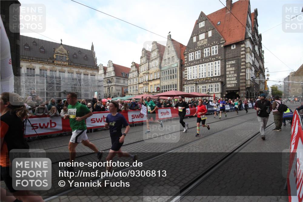 05.10.2025 - 20. swb-Marathon Bremen Yannick Fuchs http://msf.ph/oto/9306813 05.10.2025 10:53:30 Ziel 7193, 9717, 9868, 9957, 10057, 10302, 10335, 10369, 10468, 10655, 10934, 11545, 11616, 11716 meine-sportfotos.de