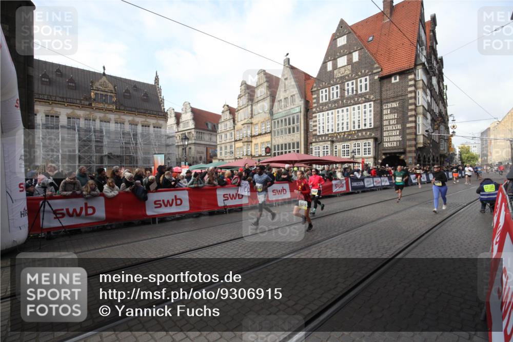 05.10.2025 - 20. swb-Marathon Bremen Yannick Fuchs http://msf.ph/oto/9306915 05.10.2025 10:54:19 Ziel 9574, 9900, 10234, 10402, 10533, 11203, 11449 meine-sportfotos.de
