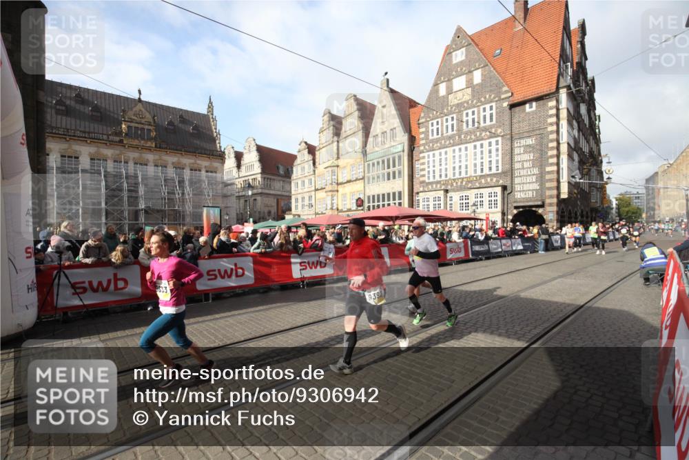 05.10.2025 - 20. swb-Marathon Bremen Yannick Fuchs http://msf.ph/oto/9306942 05.10.2025 10:54:33 Ziel 9392, 9633, 10032, 10097, 10178, 10810, 11045, 11089 meine-sportfotos.de