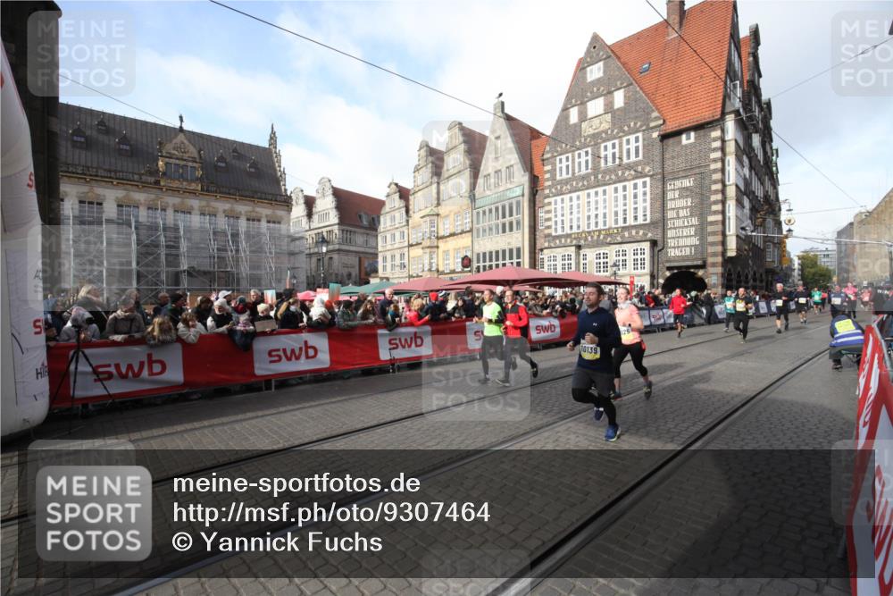 05.10.2025 - 20. swb-Marathon Bremen Yannick Fuchs http://msf.ph/oto/9307464 05.10.2025 10:57:37 Ziel 9625, 9747, 9904, 9914, 9962, 10139, 10694, 10739, 11360, 11583 meine-sportfotos.de