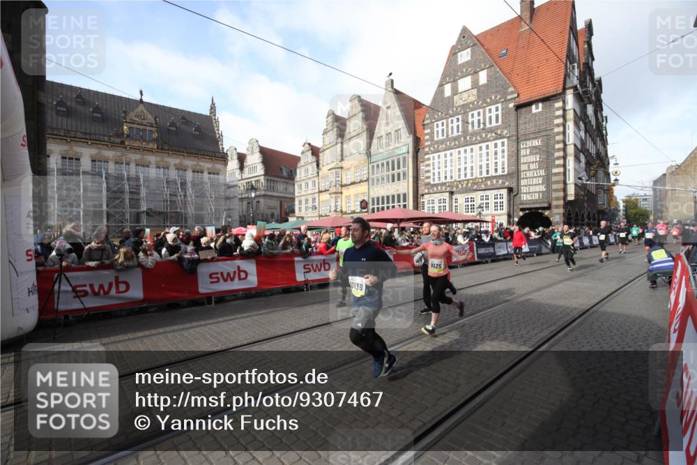 05.10.2025 - 20. swb-Marathon Bremen Yannick Fuchs http://msf.ph/oto/9307467 05.10.2025 10:57:37 Ziel 9625, 9747, 9904, 9914, 9962, 10139, 10694, 10739, 11360, 11583 meine-sportfotos.de