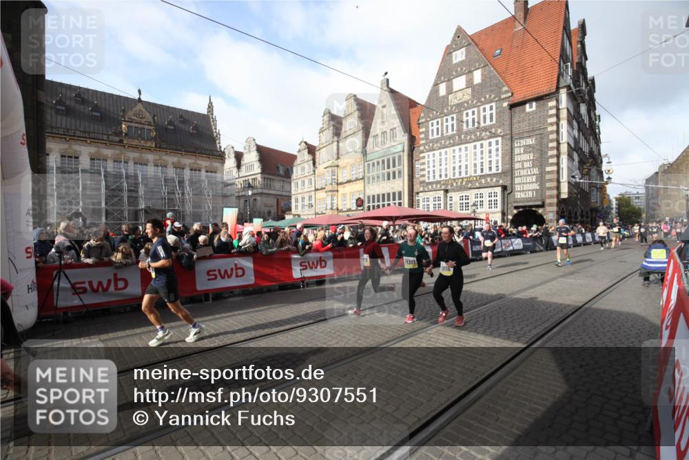 05.10.2025 - 20. swb-Marathon Bremen Yannick Fuchs http://msf.ph/oto/9307551 05.10.2025 10:58:01 Ziel 9221, 9568, 9719, 10577, 10703, 11116, 11301, 11469, 11663 meine-sportfotos.de