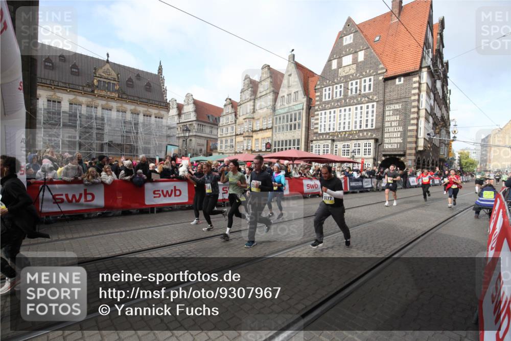 05.10.2025 - 20. swb-Marathon Bremen Yannick Fuchs http://msf.ph/oto/9307967 05.10.2025 11:00:37 Ziel 7178, 9177, 9271, 9531, 10063, 10079, 11003, 11071, 11255, 11511, 11534, 11595, 11610 meine-sportfotos.de