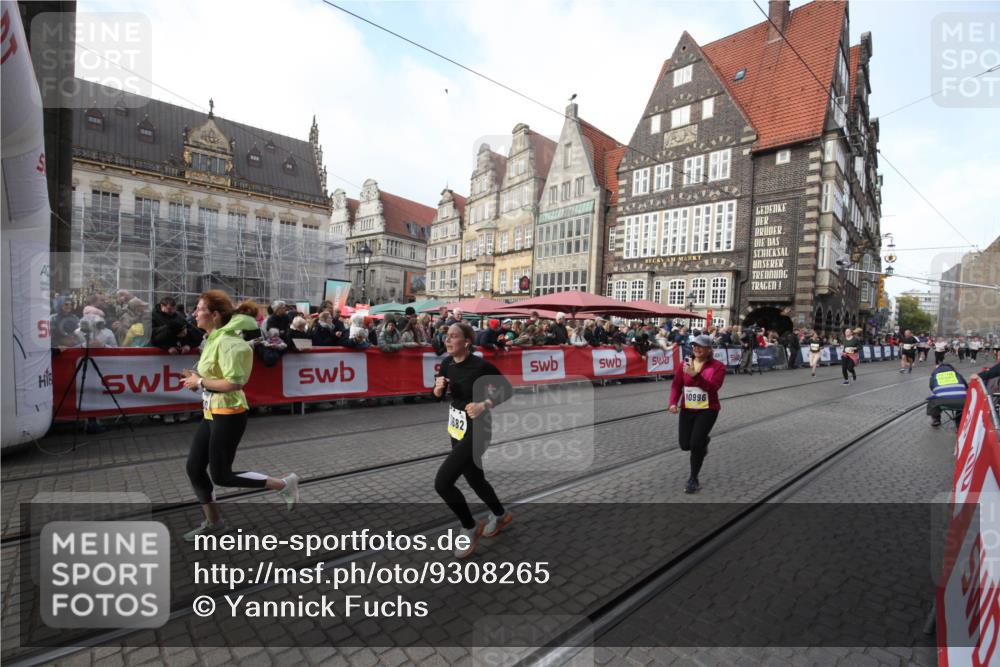 05.10.2025 - 20. swb-Marathon Bremen Yannick Fuchs http://msf.ph/oto/9308265 05.10.2025 11:03:14 Ziel 9300, 9593, 10471, 10926, 10996, 11682 meine-sportfotos.de