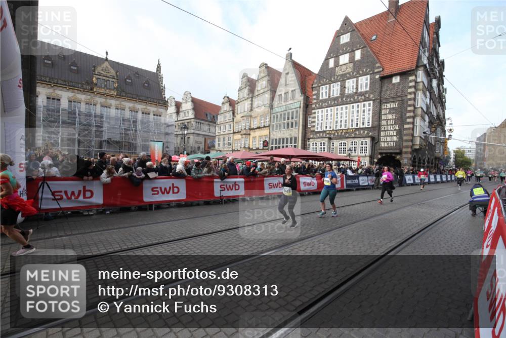 05.10.2025 - 20. swb-Marathon Bremen Yannick Fuchs http://msf.ph/oto/9308313 05.10.2025 11:03:38 Ziel 7199, 9486, 9940, 10213, 11522 meine-sportfotos.de