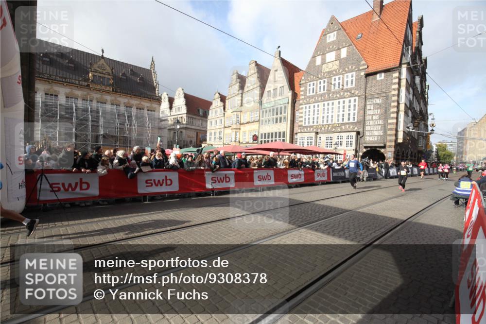 05.10.2025 - 20. swb-Marathon Bremen Yannick Fuchs http://msf.ph/oto/9308378 05.10.2025 11:04:19 Ziel 9448, 10098, 11685 meine-sportfotos.de