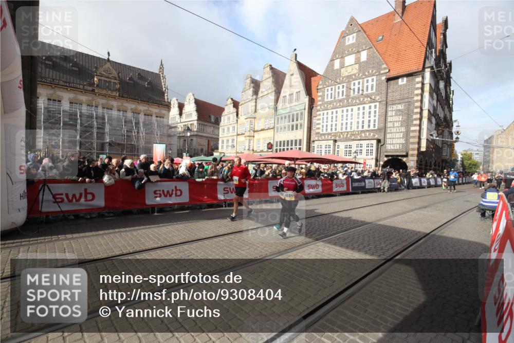 05.10.2025 - 20. swb-Marathon Bremen Yannick Fuchs http://msf.ph/oto/9308404 05.10.2025 11:04:27 Ziel 9684, 10678, 11200 meine-sportfotos.de