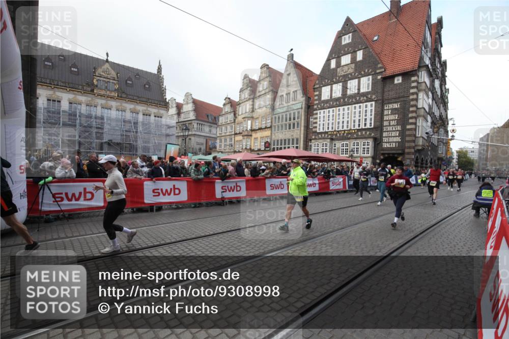 05.10.2025 - 20. swb-Marathon Bremen Yannick Fuchs http://msf.ph/oto/9308998 05.10.2025 11:10:07 Ziel 9288, 9470, 9476, 9554, 9561, 10383, 10659, 10969, 11401, 11634 meine-sportfotos.de