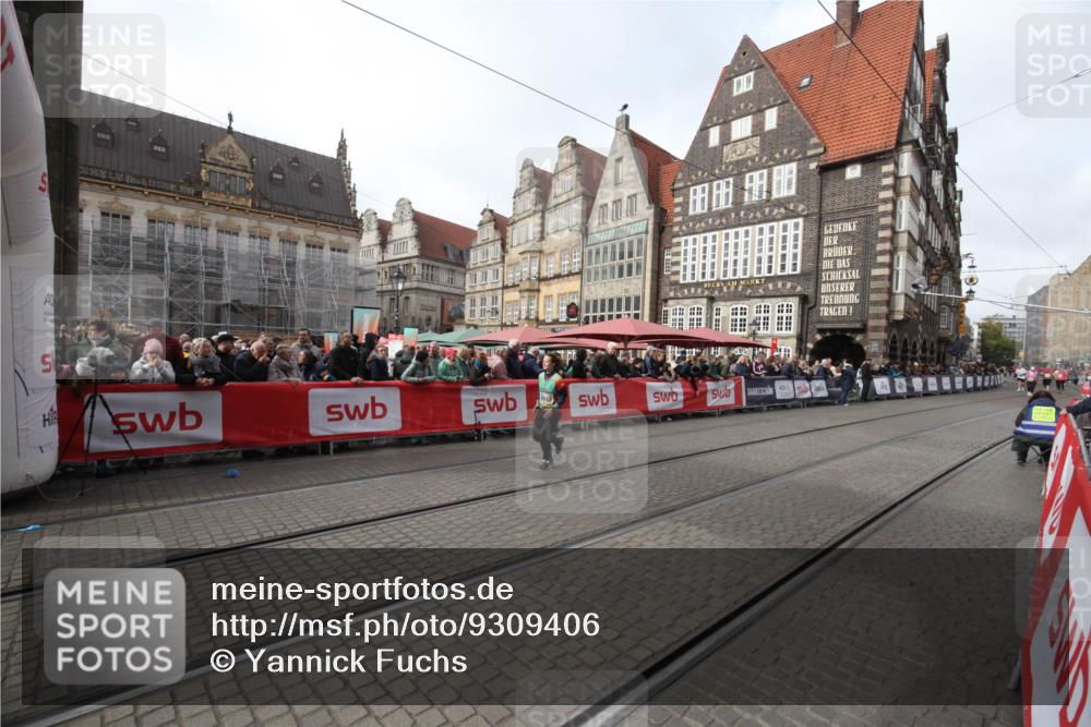 05.10.2025 - 20. swb-Marathon Bremen Yannick Fuchs http://msf.ph/oto/9309406 05.10.2025 11:15:47 Ziel 11440 meine-sportfotos.de
