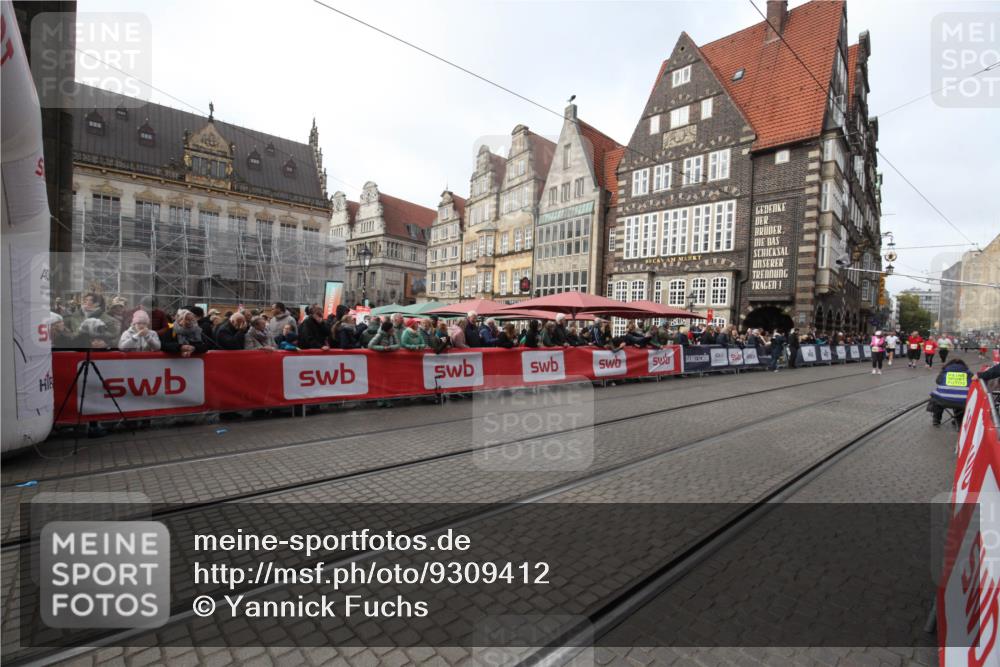 05.10.2025 - 20. swb-Marathon Bremen Yannick Fuchs http://msf.ph/oto/9309412 05.10.2025 11:15:54 Ziel  meine-sportfotos.de