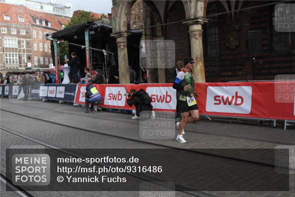 05.10.2025 - 20. swb-Marathon Bremen Yannick Fuchs http://msf.ph/oto/9316486 05.10.2025 10:42:26 Ziel 9700, 9775, 10208, 10375, 11230 meine-sportfotos.de