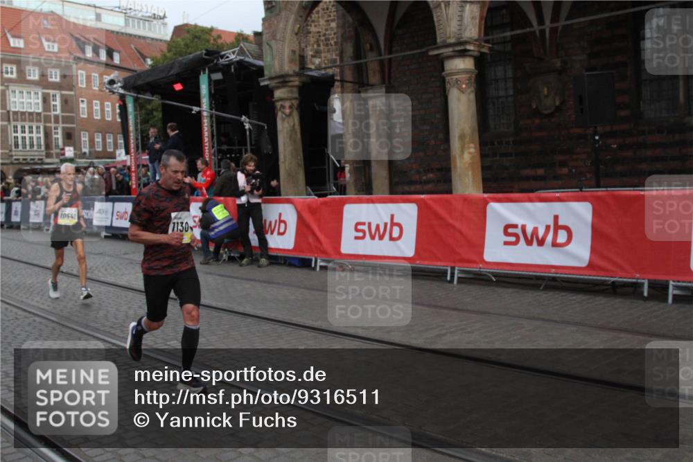 05.10.2025 - 20. swb-Marathon Bremen Yannick Fuchs http://msf.ph/oto/9316511 05.10.2025 10:43:20 Ziel 10541, 11304 meine-sportfotos.de