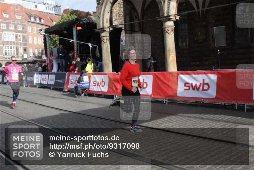 05.10.2025 - 20. swb-Marathon Bremen Yannick Fuchs http://msf.ph/oto/9317098 05.10.2025 10:56:59 Ziel 9669, 10105, 10397, 10924, 11168, 11274 meine-sportfotos.de