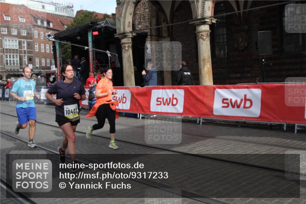 05.10.2025 - 20. swb-Marathon Bremen Yannick Fuchs http://msf.ph/oto/9317233 05.10.2025 10:59:25 Ziel 9183, 9635, 10407, 11006, 11007 meine-sportfotos.de