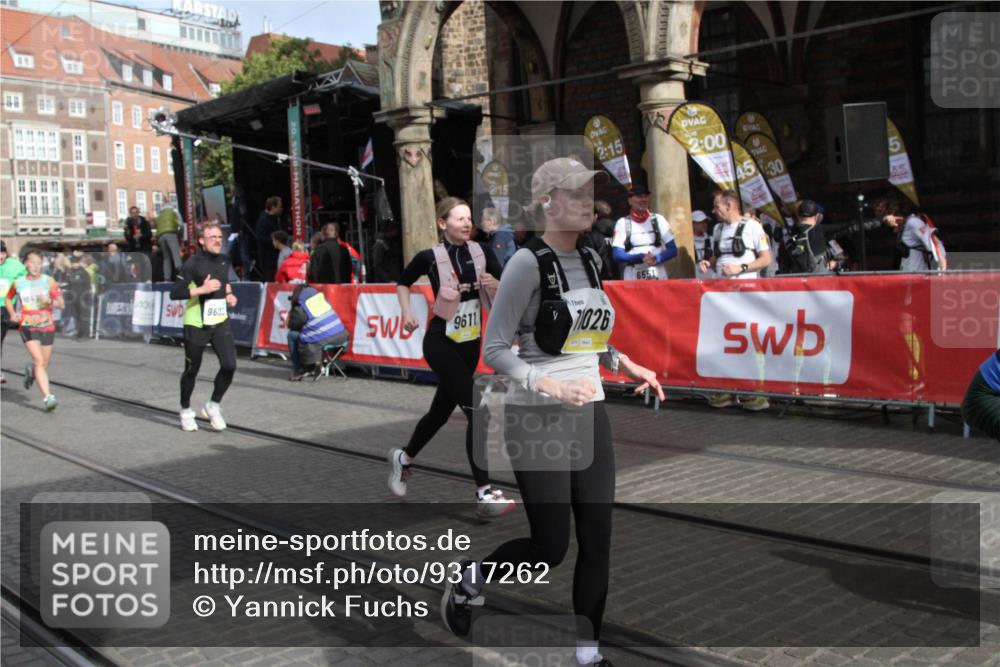 05.10.2025 - 20. swb-Marathon Bremen Yannick Fuchs http://msf.ph/oto/9317262 05.10.2025 11:00:11 Ziel 7621, 9603, 9611, 9666, 10138, 10489, 10572, 11026, 11125, 11600 meine-sportfotos.de