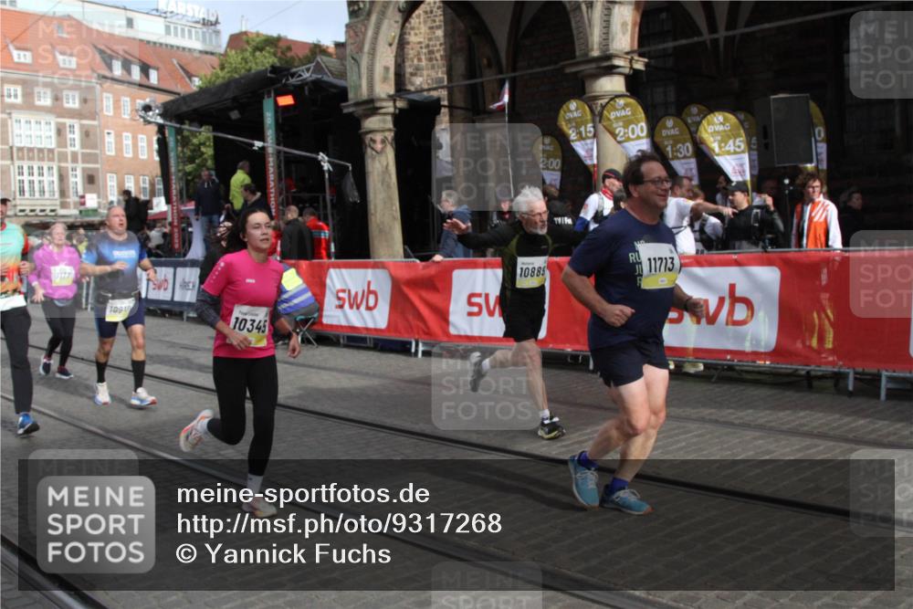 05.10.2025 - 20. swb-Marathon Bremen Yannick Fuchs http://msf.ph/oto/9317268 05.10.2025 11:00:18 Ziel 7177, 9495, 9672, 10345, 10889, 10919, 10985, 11050, 11713 meine-sportfotos.de