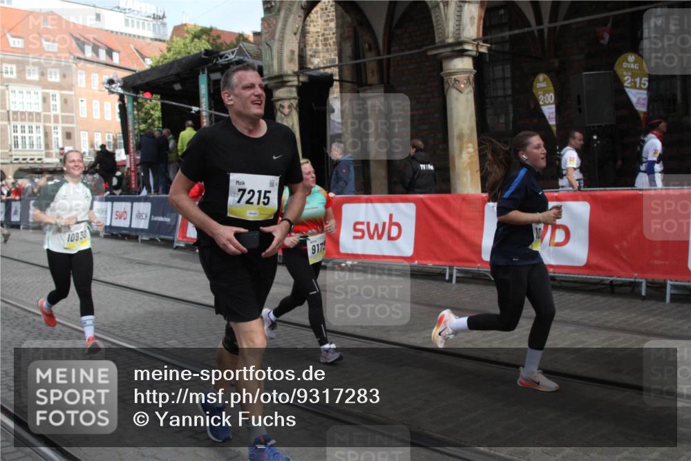 05.10.2025 - 20. swb-Marathon Bremen Yannick Fuchs http://msf.ph/oto/9317283 05.10.2025 11:00:32 Ziel 7215, 9173, 9177, 9531, 10063, 10067, 10071, 10217, 10504, 10794, 10930, 11003, 11534, 11595, 11619 meine-sportfotos.de