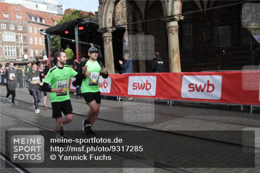 05.10.2025 - 20. swb-Marathon Bremen Yannick Fuchs http://msf.ph/oto/9317285 05.10.2025 11:00:35 Ziel 7178, 9177, 9531, 10063, 10071, 10079, 11003, 11071, 11255, 11511, 11534, 11595, 11610, 11619 meine-sportfotos.de