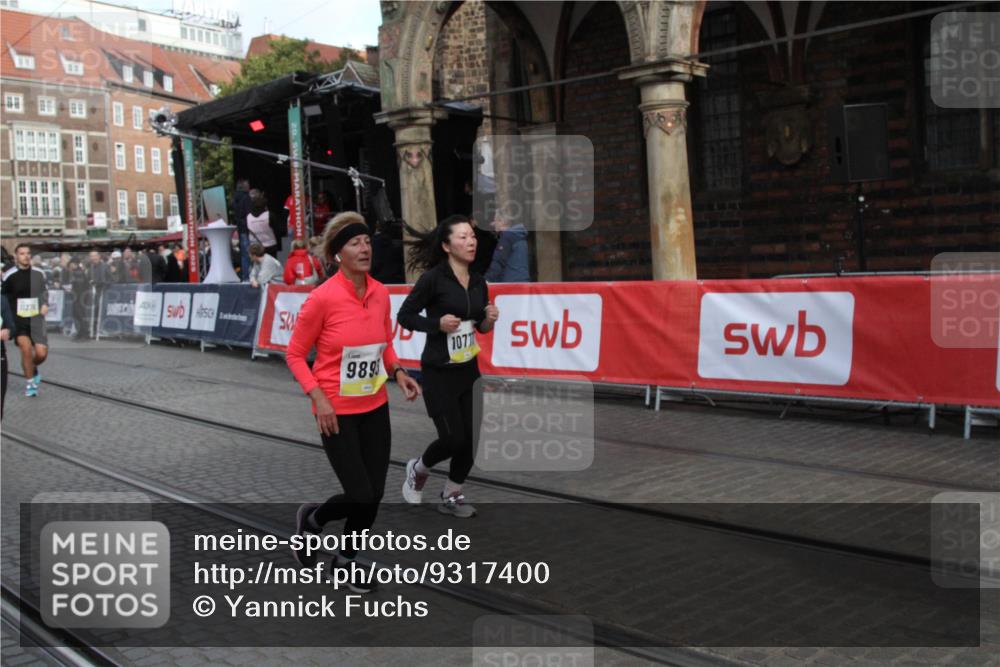 05.10.2025 - 20. swb-Marathon Bremen Yannick Fuchs http://msf.ph/oto/9317400 05.10.2025 11:03:07 Ziel 9229, 9661, 9662, 9893, 10185, 10777, 11376 meine-sportfotos.de