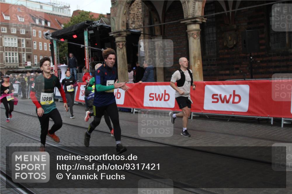 05.10.2025 - 20. swb-Marathon Bremen Yannick Fuchs http://msf.ph/oto/9317421 05.10.2025 11:03:31 Ziel 7776, 9224, 9308, 9498, 9850, 10446, 10995, 11150, 11236 meine-sportfotos.de